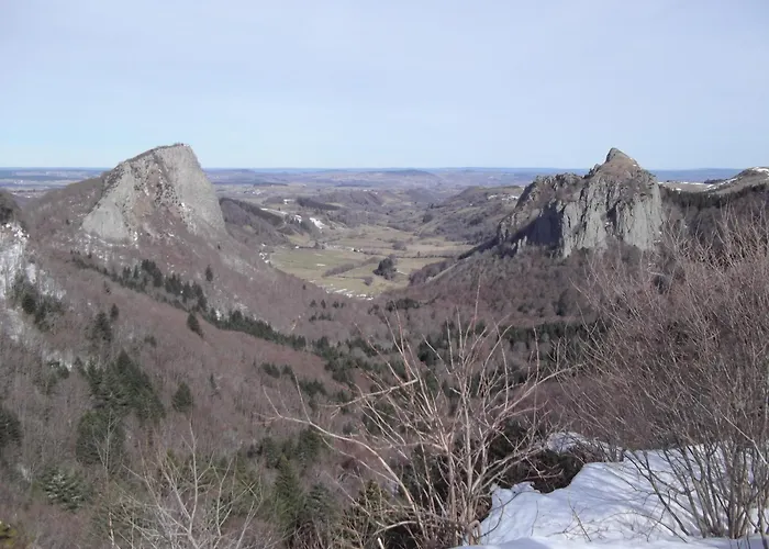 Entre Vulcania Et Le Sancy